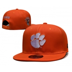 NCAA Snapback Cap 6C28